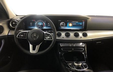 АРЕНДА МЕРСЕДЕС Е200 4MATIC