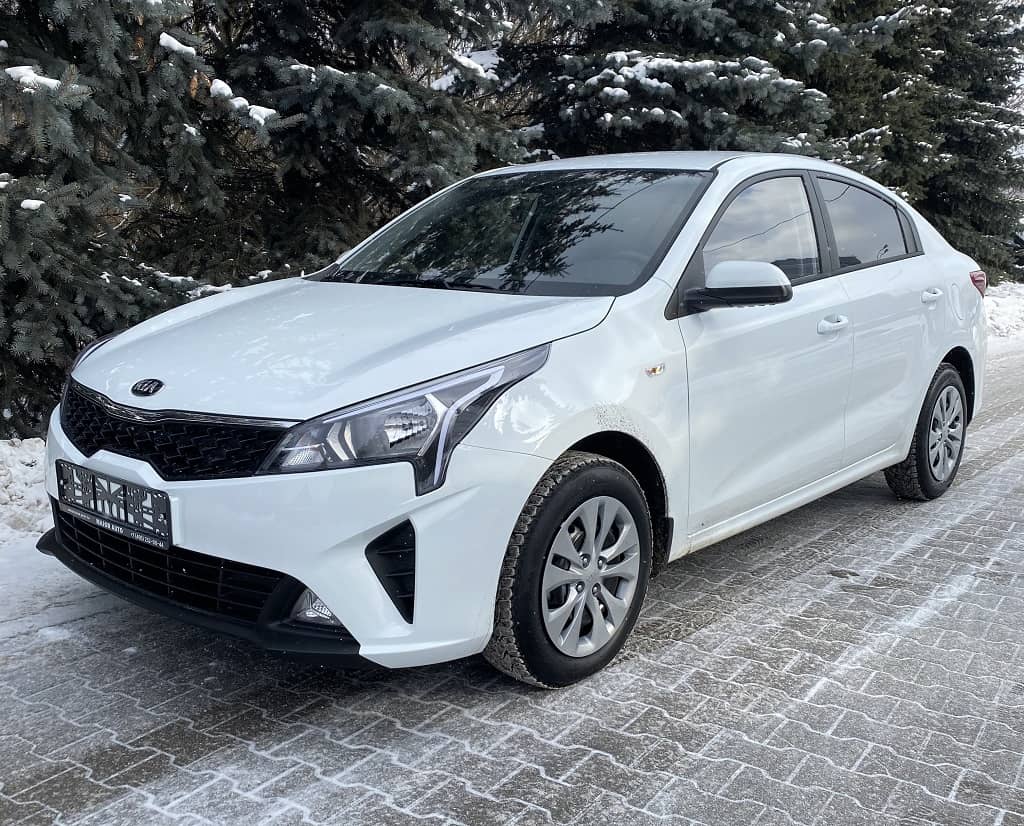 Аренда KIA RIO от 2 900₽ сутки без залога в Москве