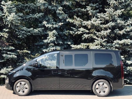 Салон Hyundai Staria